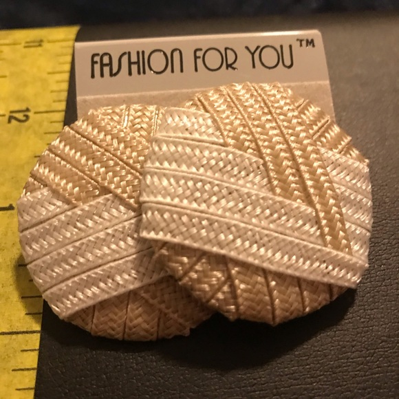 Tan & White Thread Color Block Wrapped Earrings - Picture 8 of 8